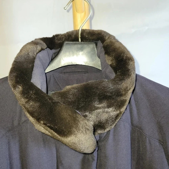 Vintage Womens Jones New York Long  Warm Winter Coat Navy Blue Medium - Picture 6 of 11